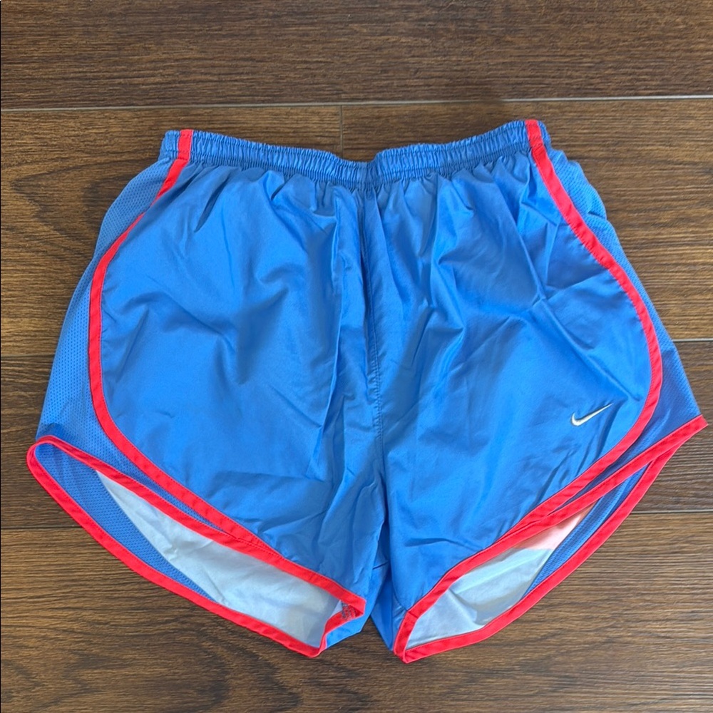 Women’s Nike Dri-Fit Tempo Shorts